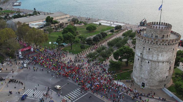 Η «ενέργεια» της ZeniΘ στον 13ο Διεθνή Νυχτερινό Ημιμαραθώνιο Θεσσαλονίκης
